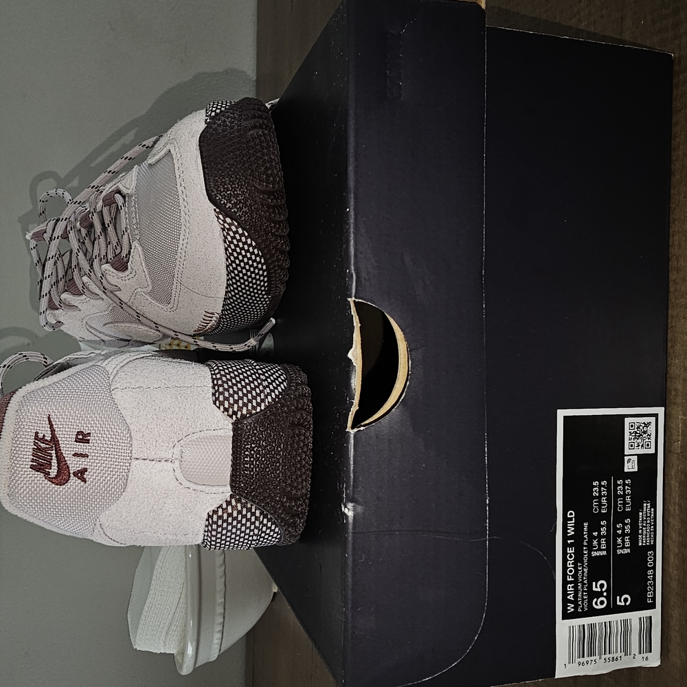 Womens AIR FORCE 1 - Picture 2 of 5